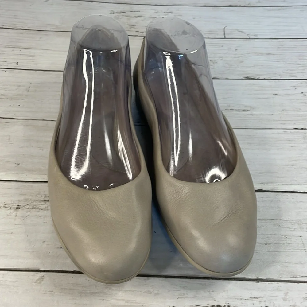 Rockport Taupe Leather Lexington Flats